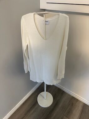 OLD NAVY long sleeve light weight sweater long sleeve